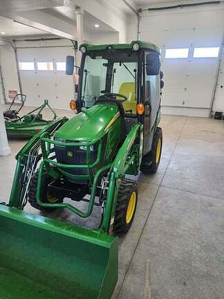 Image of John Deere 2025R equipment image 4