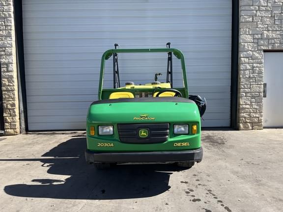 Image of John Deere Pro Gator 2030A equipment image 2