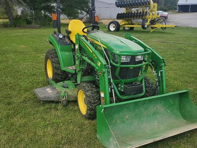 Image of John Deere 2032R equipment image 2