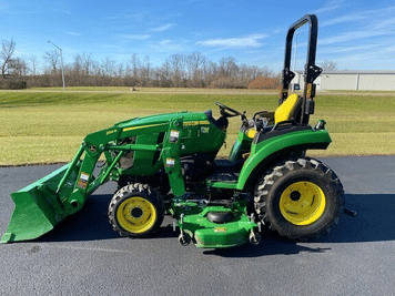 Main image John Deere 2032R