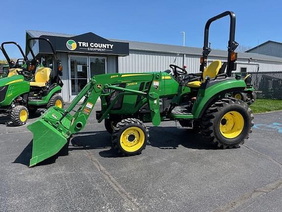 Image of John Deere 2032R Primary image