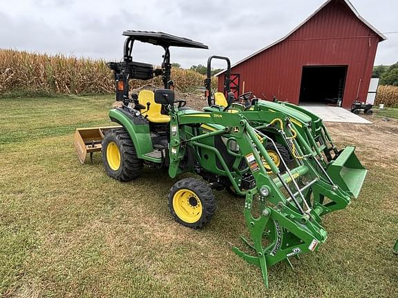 Image of John Deere 2032R Primary image