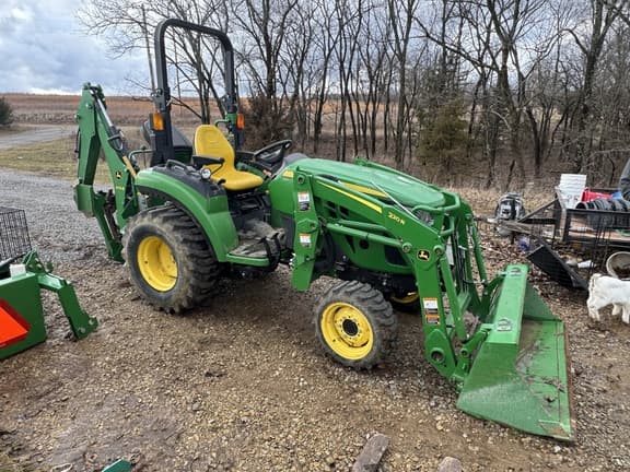 Image of John Deere 2032R equipment image 1