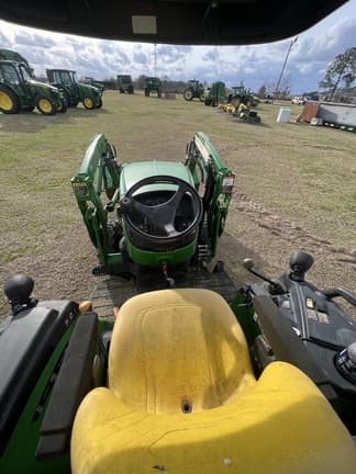 Image of John Deere 2032R equipment image 4