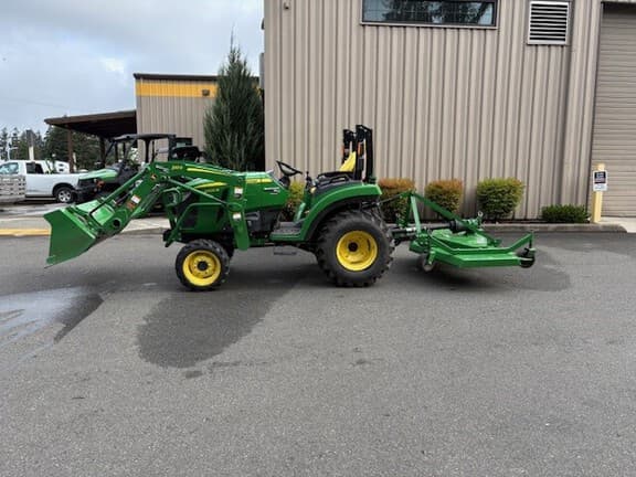 Image of John Deere 2032R Primary image