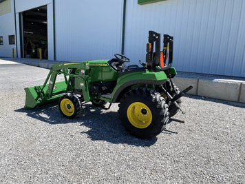 Main image John Deere 2032R
