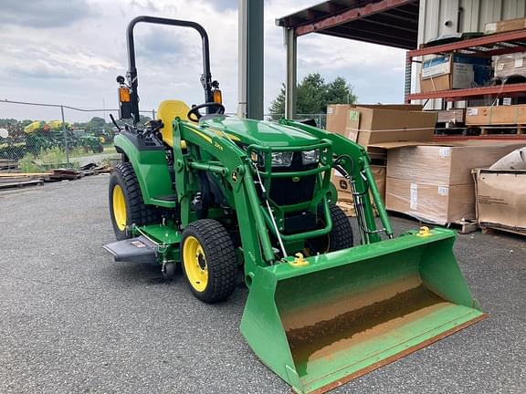 Image of John Deere 2032R equipment image 1