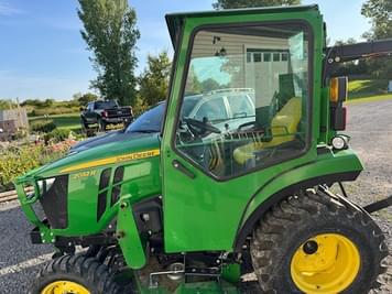 Main image John Deere 2032R