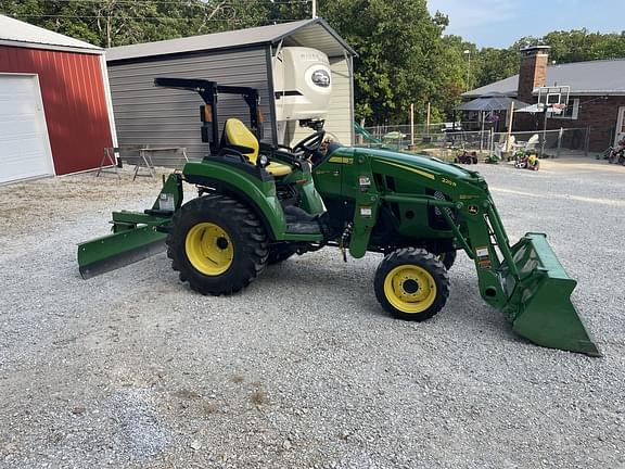 Image of John Deere 2032R Primary image