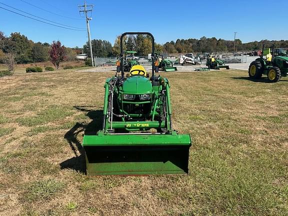 Image of John Deere 2038R equipment image 3