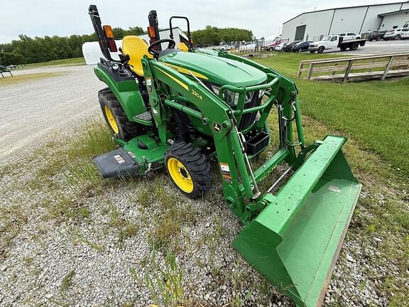 Image of John Deere 2038R equipment image 4