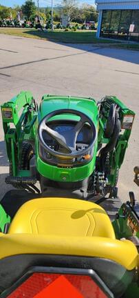 Image of John Deere 2038R equipment image 3