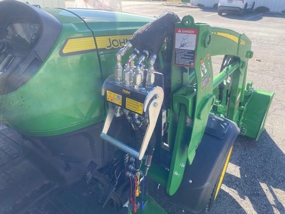 Image of John Deere 2038R equipment image 3