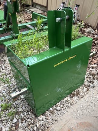 Image of John Deere 2038R equipment image 3