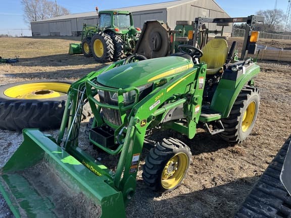 Image of John Deere 2038R equipment image 3