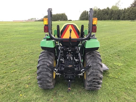 Image of John Deere 2038R equipment image 3