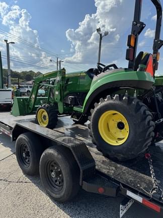 Image of John Deere 2038R equipment image 2
