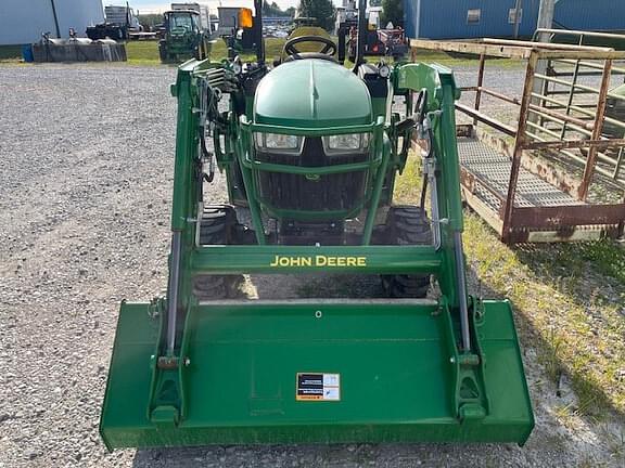 Image of John Deere 2038R equipment image 2