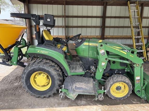 Image of John Deere 2038R equipment image 1