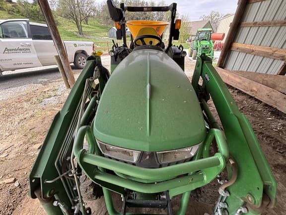 Image of John Deere 2038R equipment image 2