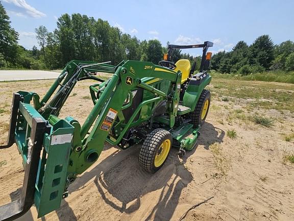 Image of John Deere 2038R equipment image 2