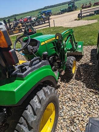 Image of John Deere 2038R equipment image 2