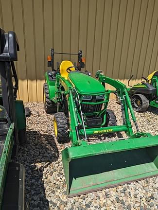 Image of John Deere 2038R equipment image 4