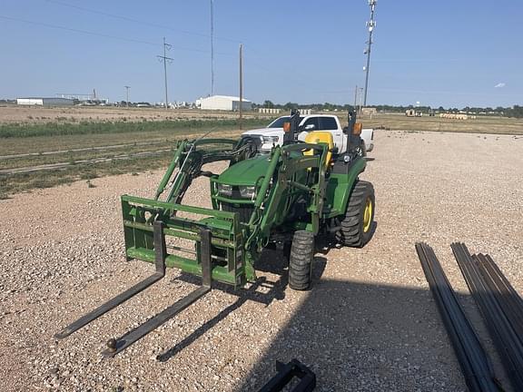 Image of John Deere 2038R equipment image 1