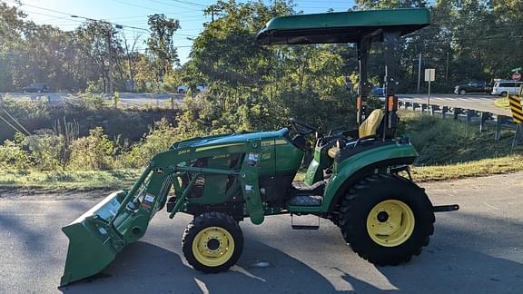 Image of John Deere 2038R equipment image 3