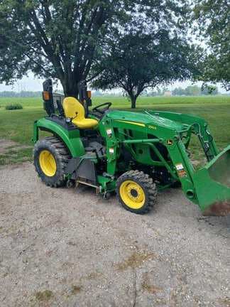 Image of John Deere 2038R equipment image 1