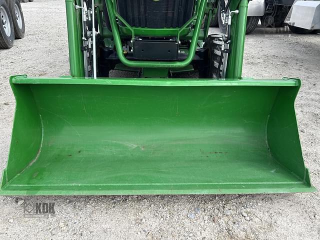 Image of John Deere 2038R equipment image 2