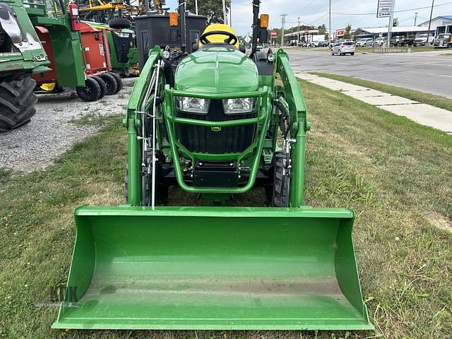 Image of John Deere 2038R equipment image 3