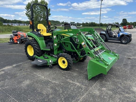 Image of John Deere 2038R equipment image 3