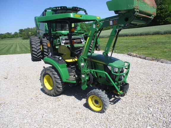 2019 John Deere 2038R Equipment Image0