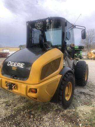 Main image John Deere 204L