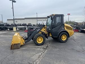 2019 John Deere 204L Image