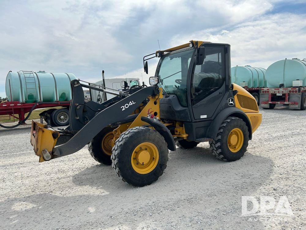 Main image John Deere 204L