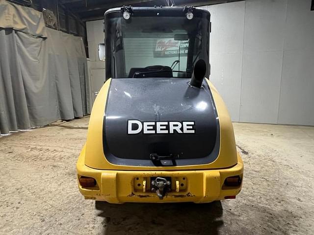 Image of John Deere 204L equipment image 3