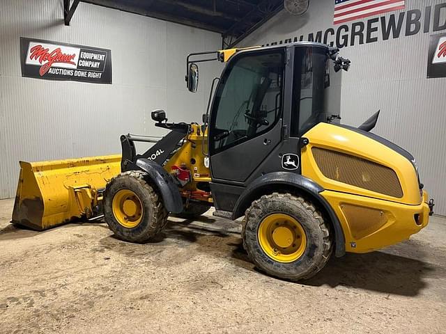 Image of John Deere 204L equipment image 2