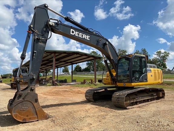 Main image John Deere 210G LC