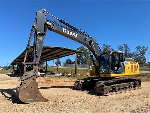 2019 John Deere 210G LC Equipment Image0