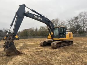 2019 John Deere 210G LC Image