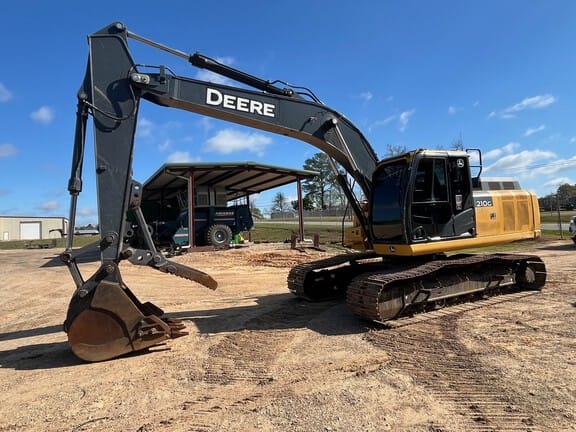 2019 John Deere 210G LC Equipment Image0