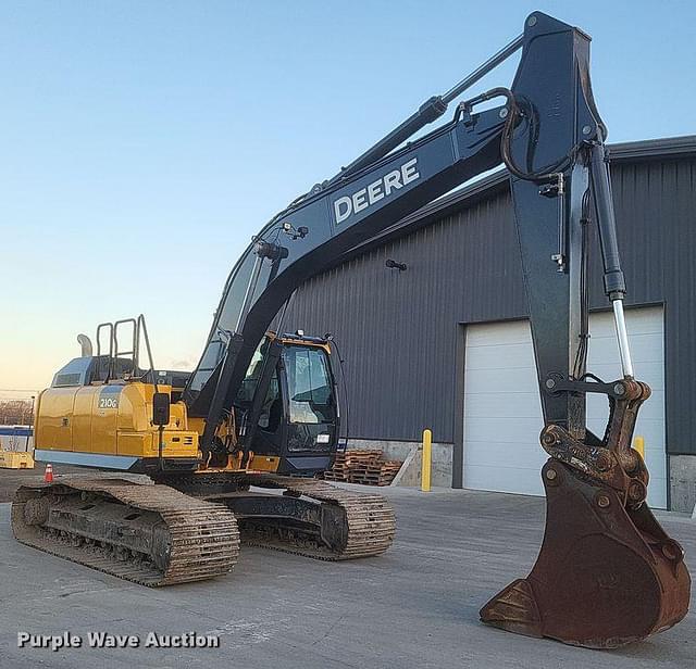 Image of John Deere 210G LC equipment image 2