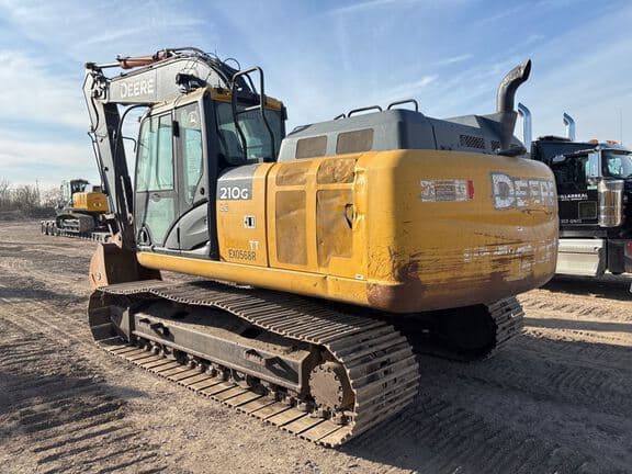 Image of John Deere 210GLC equipment image 2