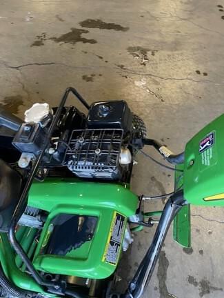 Image of John Deere 220 E-Cut equipment image 3