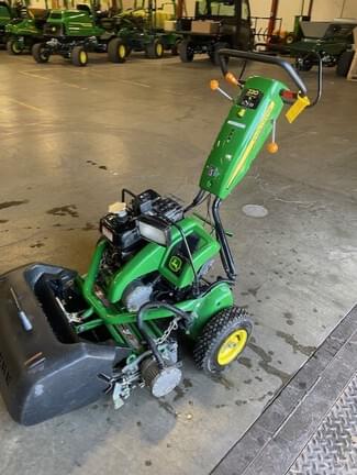Image of John Deere 220 E-Cut Primary image