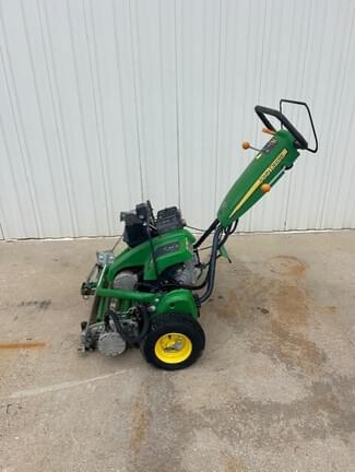 Main image John Deere 220 E-Cut