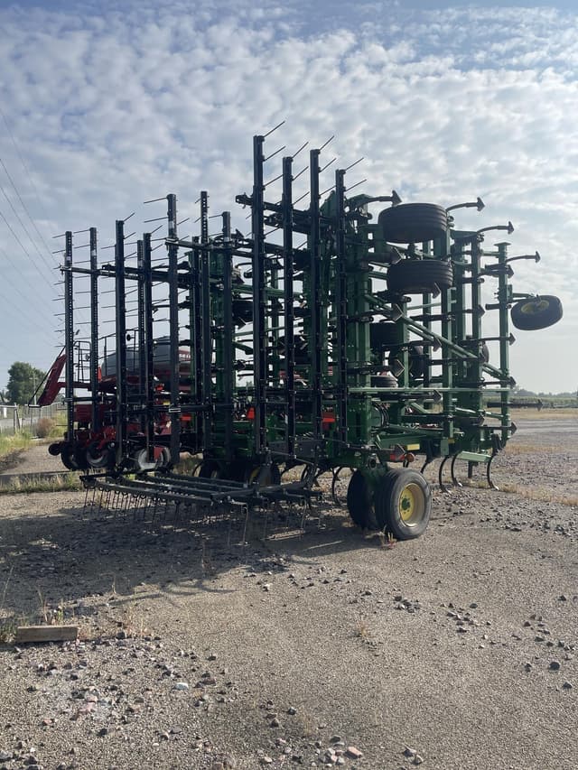 Image of John Deere 2230LL equipment image 4