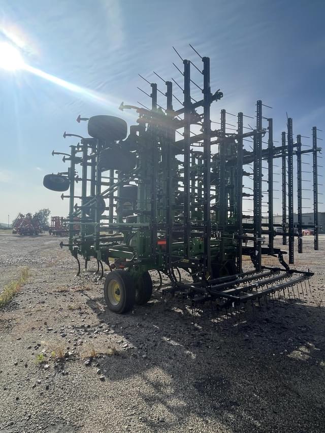 Image of John Deere 2230LL equipment image 2